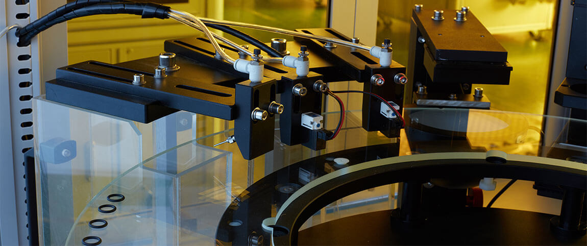 觸發(fā)吹氣分料，實(shí)現(xiàn)精準(zhǔn)分類